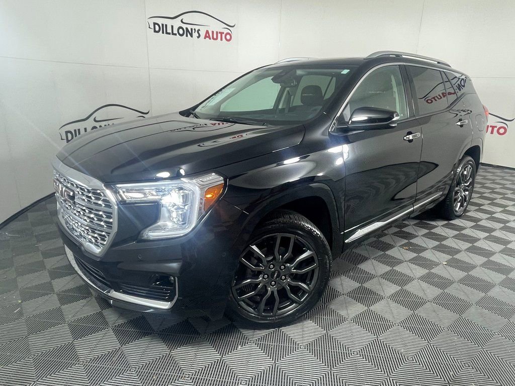 Used 2023 GMC Terrain Denali w/ Black Diamond Edition AWD/4WD image 1
