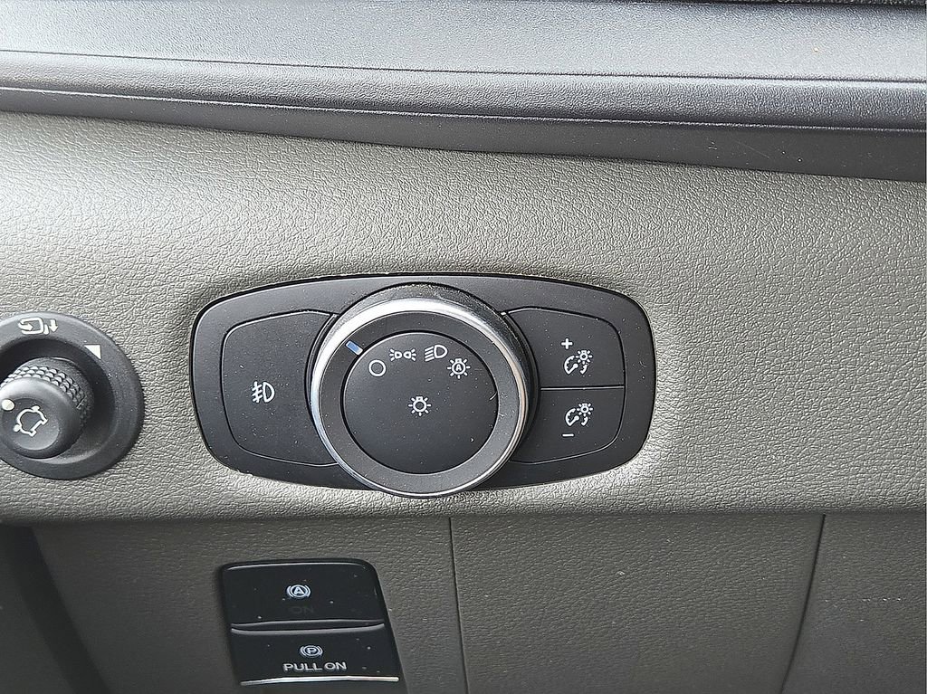Used 2023 Ford Transit 350 XLT image 25