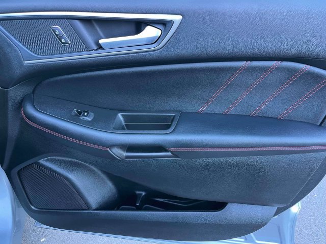 Certified 2024 Ford Edge ST-Line AWD/4WD image 23