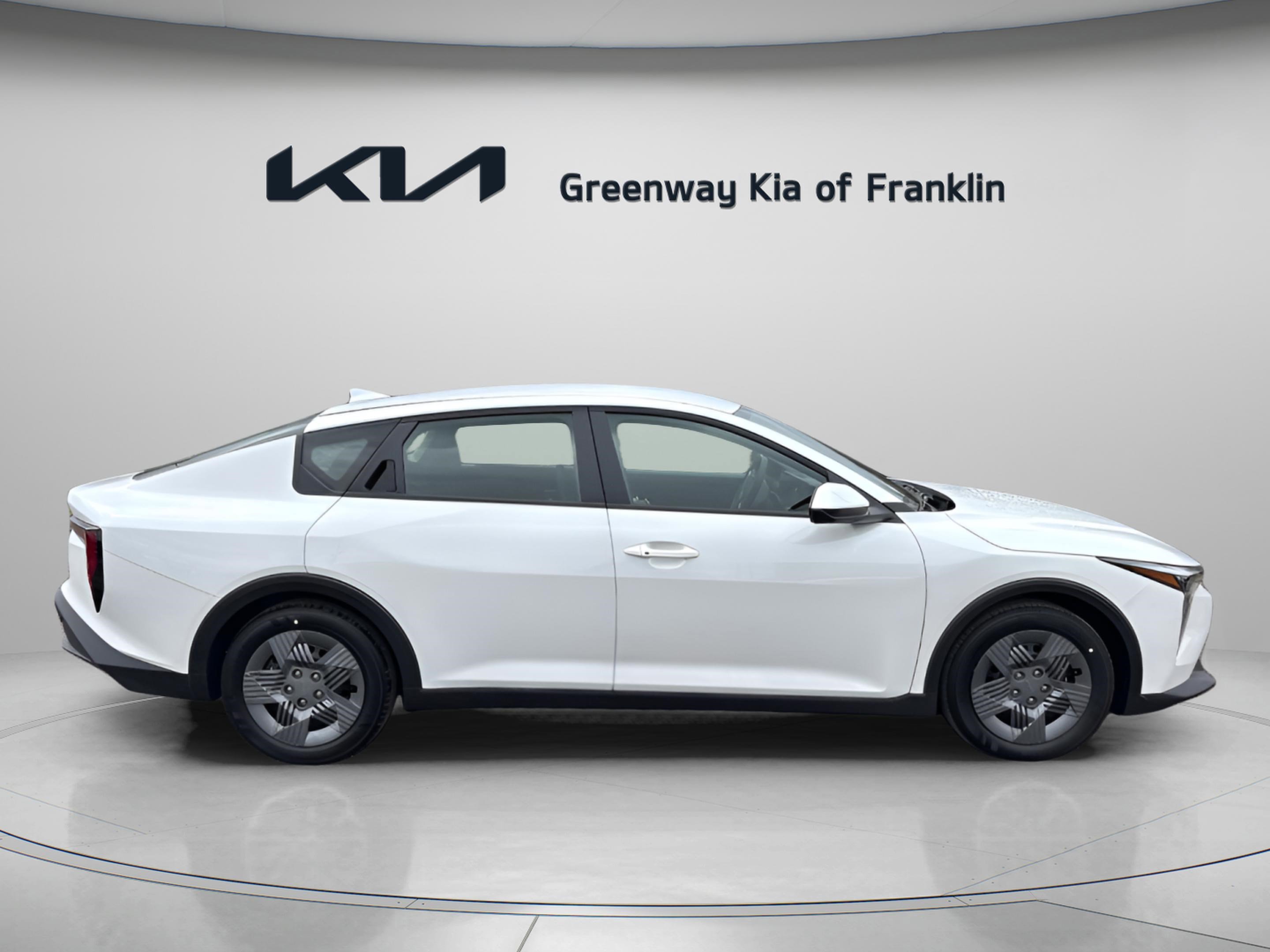 New 2026 Kia K4 LX image 8