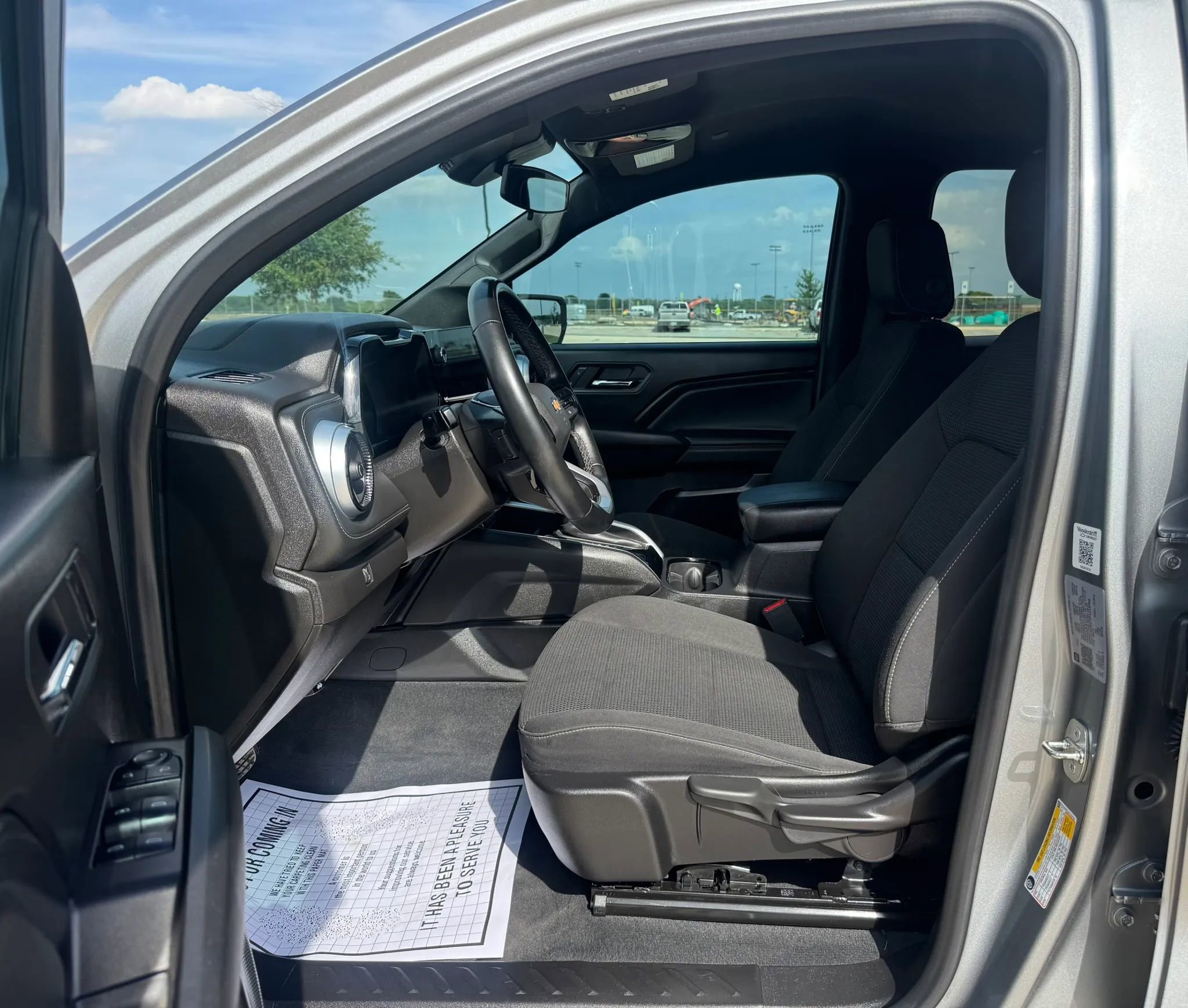 Used 2023 Chevrolet Colorado LT w/ LT Convenience Package RWD image 19