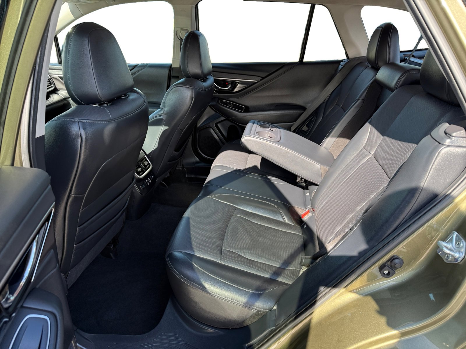 Certified 2024 Subaru Outback Limited AWD/4WD image 16