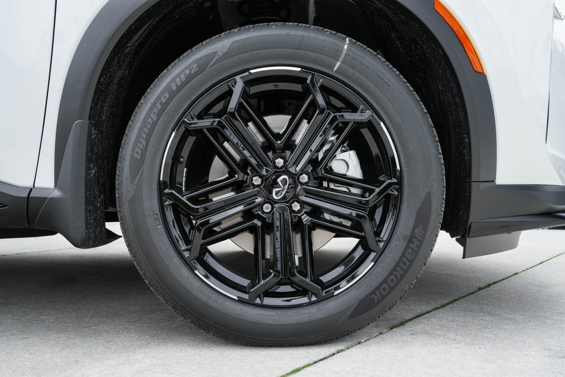 New 2026 INFINITI QX60 Sport w/ Dark Cargo Package image 24