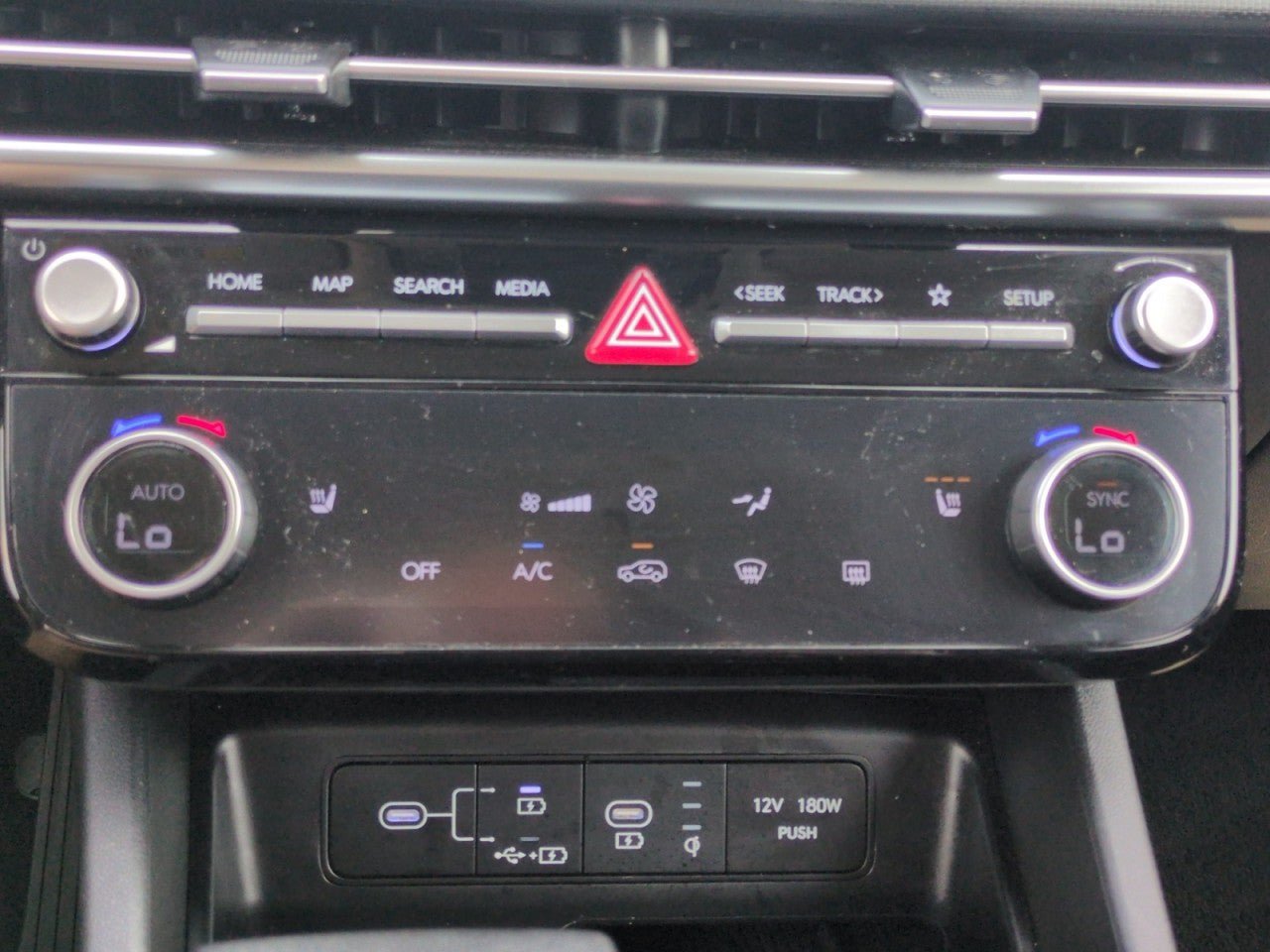 Used 2025 Hyundai Tucson SEL FWD image 21
