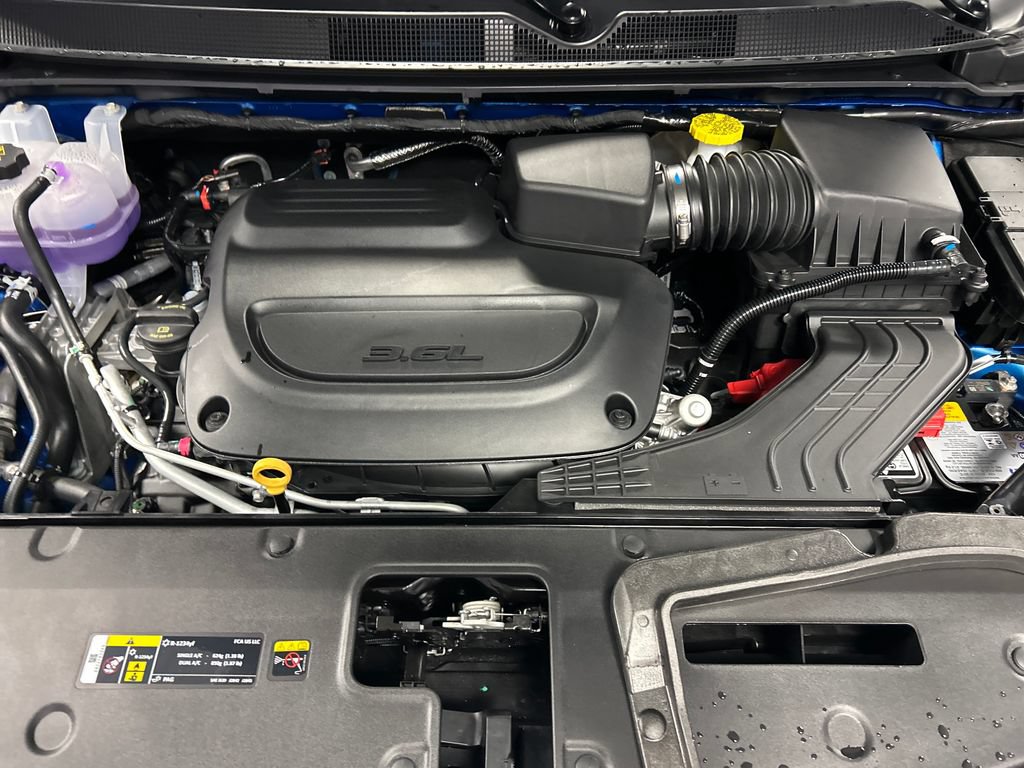 New 2027 Chrysler Pacifica Select w/ Family Tech Group FWD image 25