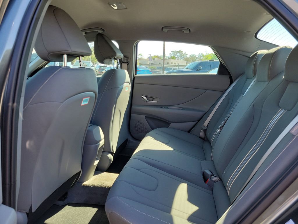 Used 2026 Hyundai Elantra Sport w/ Cargo Package FWD image 9