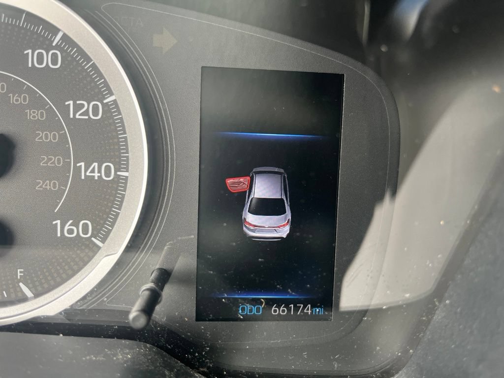 Used 2020 Toyota Corolla LE FWD image 5