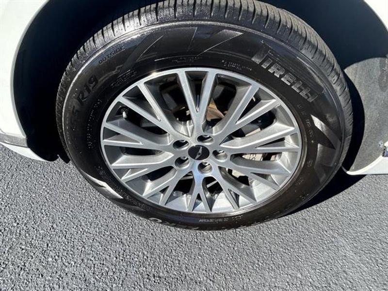 Used 2025 Genesis GV80 2.5T Standard image 29