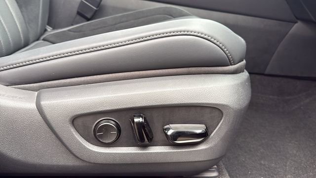 Used 2024 Lexus RX 500h F Sport w/ Convenience Package image 18