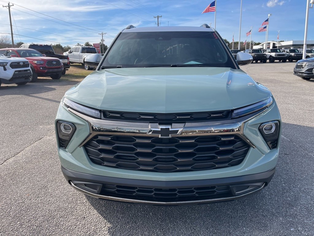 Used 2025 Chevrolet TrailBlazer ACTIV w/ Driver Confidence Package video 2