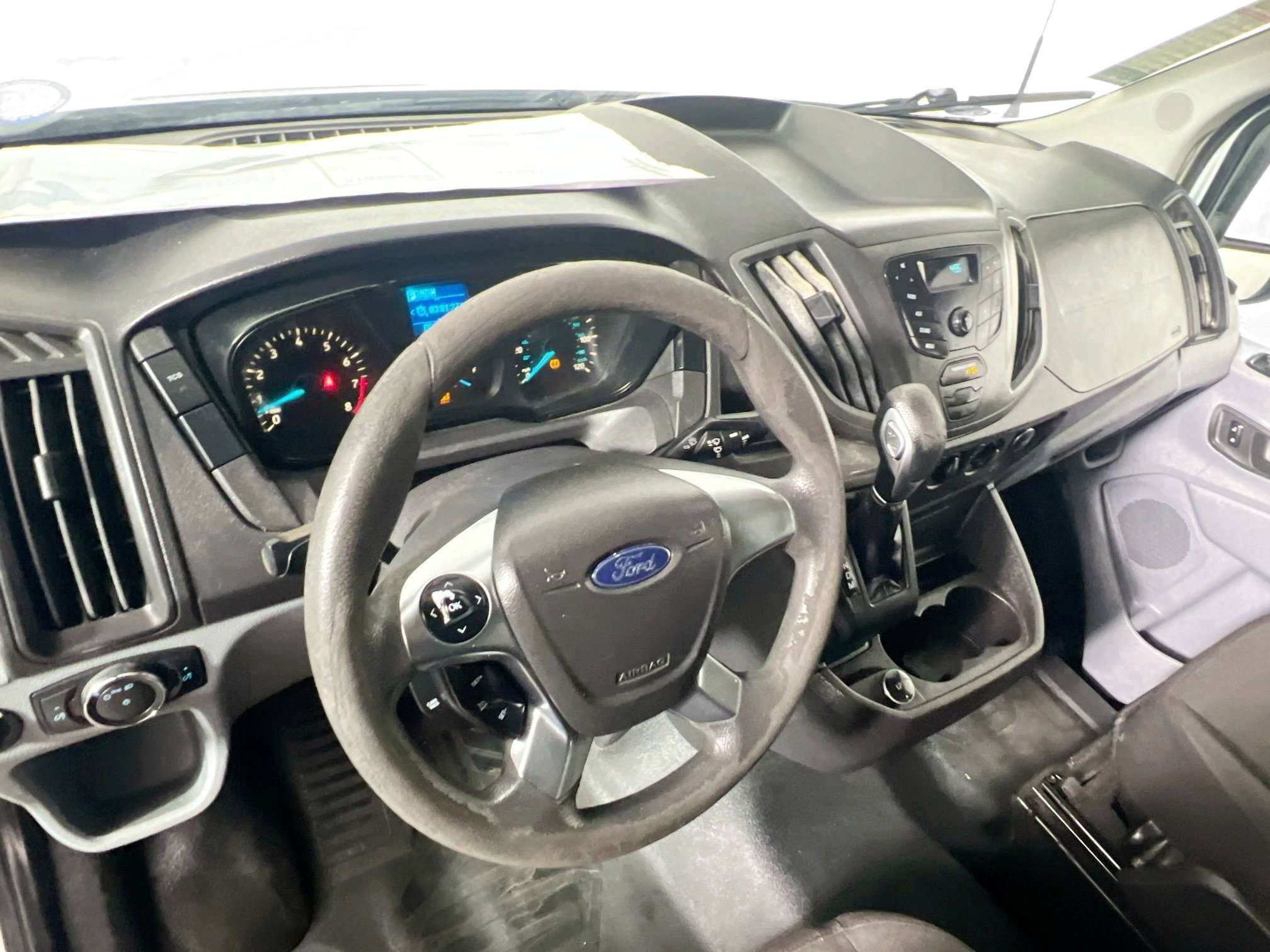 Used 2017 Ford Transit 250 130 Low Roof w/ Exterior Upgrade Package image 28