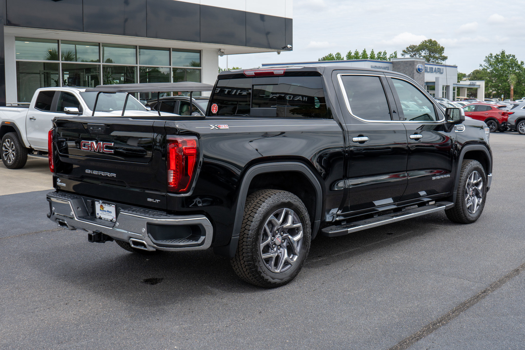 New 2026 GMC Sierra 1500 SLT AWD/4WD image 3