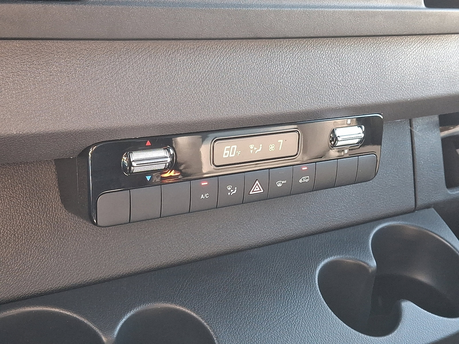 Used 2025 Mercedes-Benz Sprinter 2500 image 16