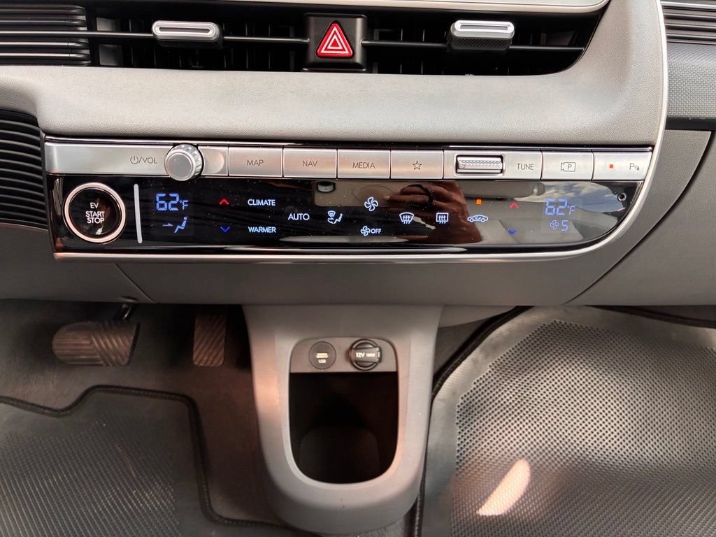 Used 2024 Hyundai Ioniq 5 Limited AWD/4WD image 38