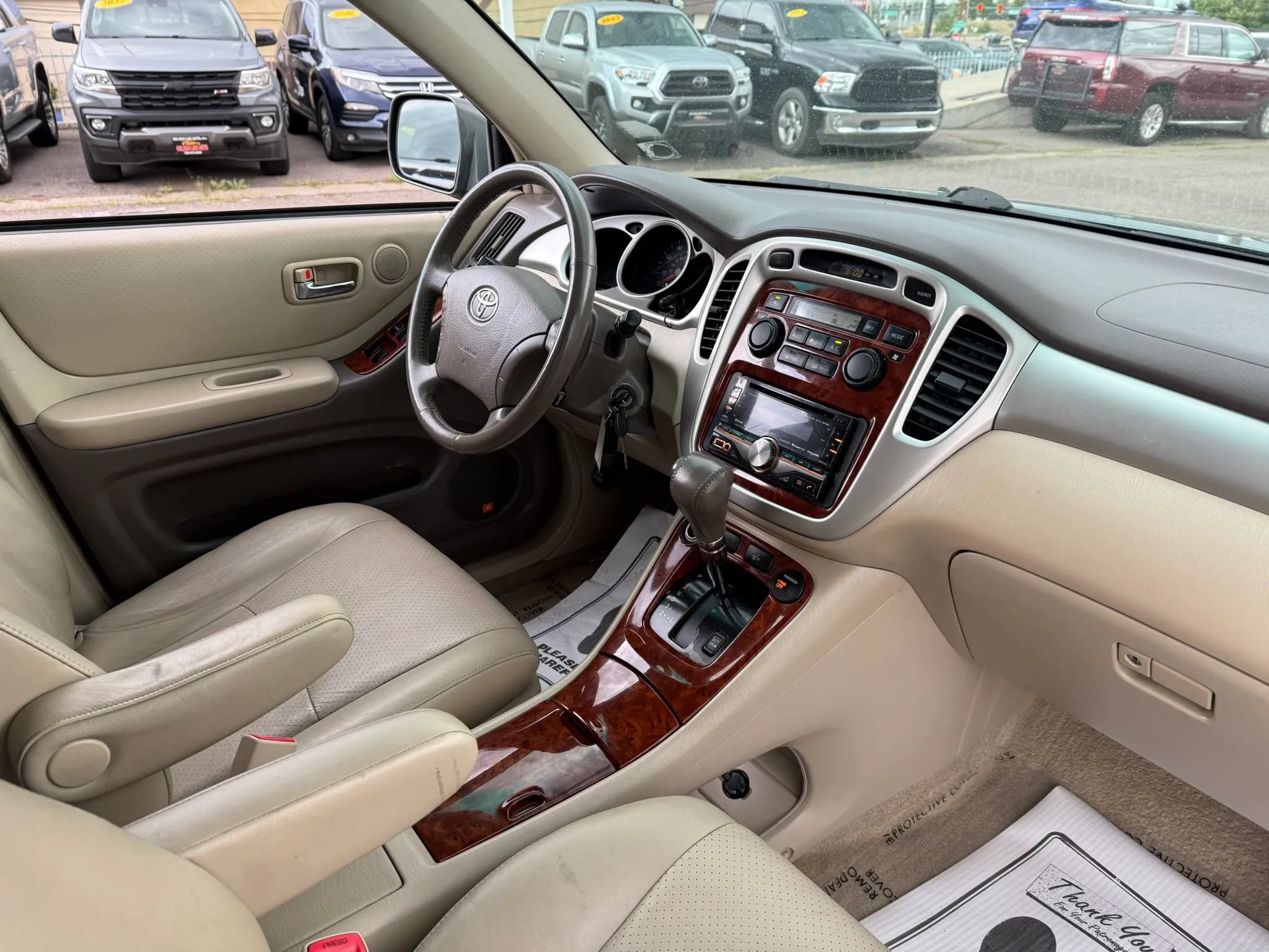Used 2005 Toyota Highlander Limited w/ Leather Trim Pkg AWD/4WD image 16