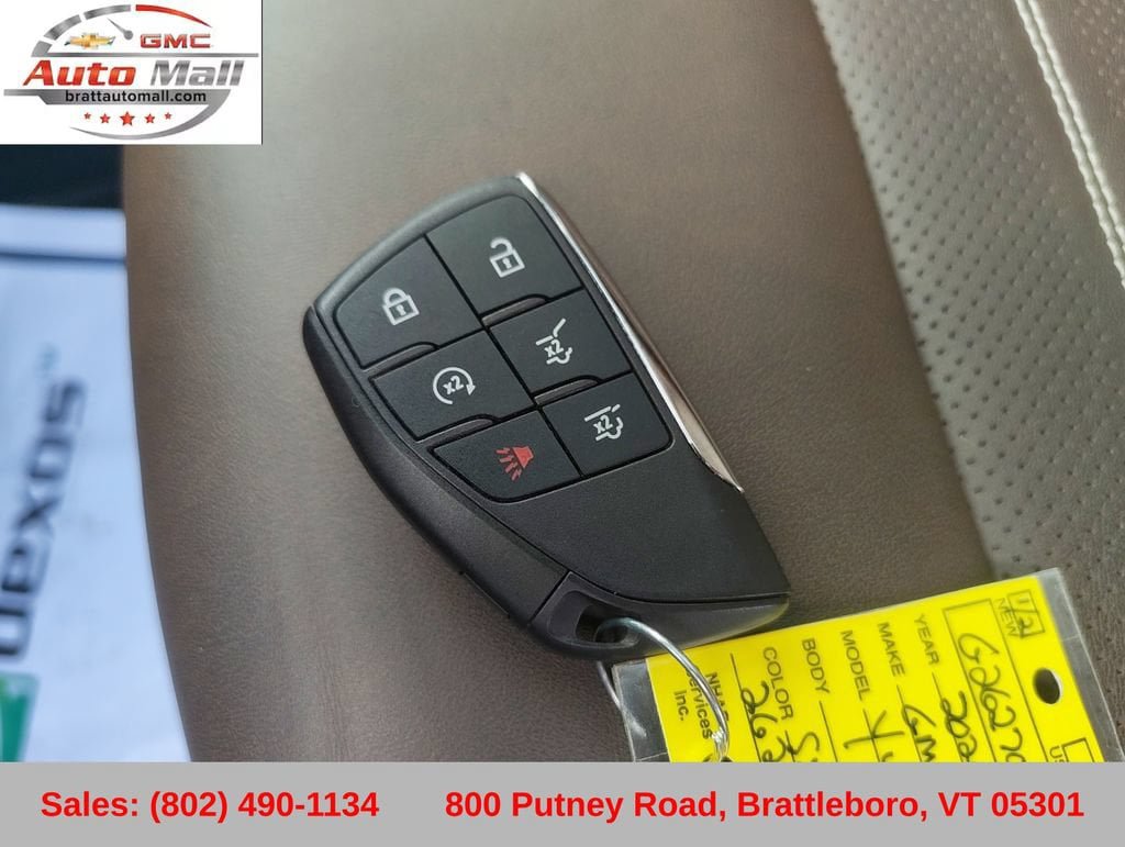 Used 2025 GMC Yukon XL Denali Ultimate AWD/4WD image 30