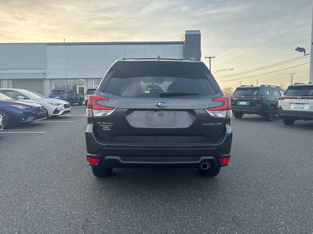 Used 2023 Subaru Forester Limited image 11