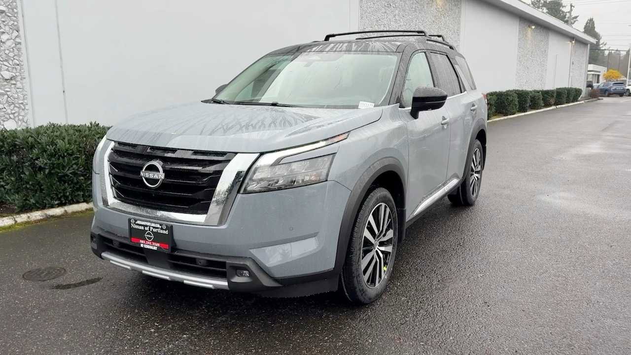 New 2025 Nissan Pathfinder Platinum w/ Cargo Package image 3