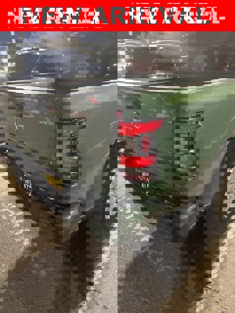 Used 2022 Nissan Frontier SV w/ Technology Package image 6