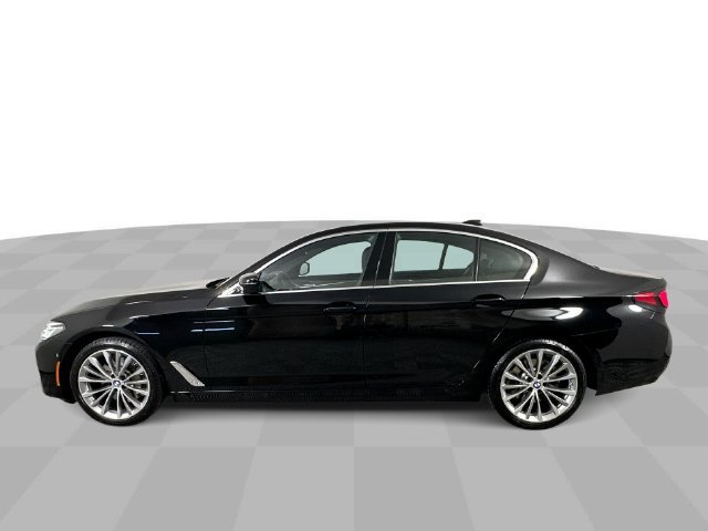 Used 2023 BMW 530i w/ Convenience Package RWD image 5