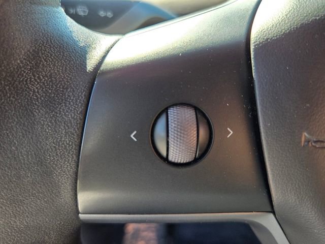 Used 2024 Tesla Model Y Long Range image 28