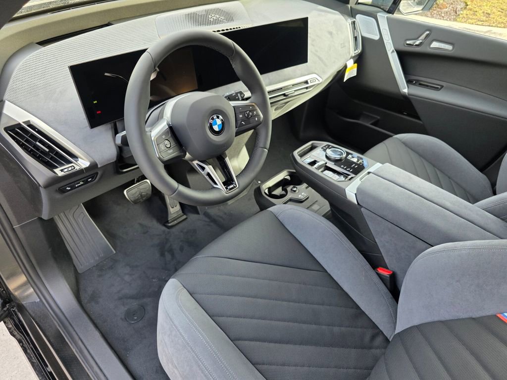 New 2026 BMW iX xDrive60 w/ M Sport Package image 7