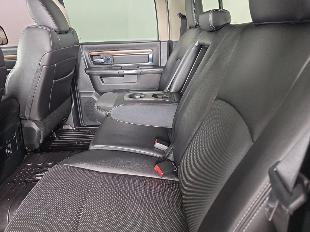 Used 2017 RAM 1500 Laramie w/ Convenience Group AWD/4WD image 30