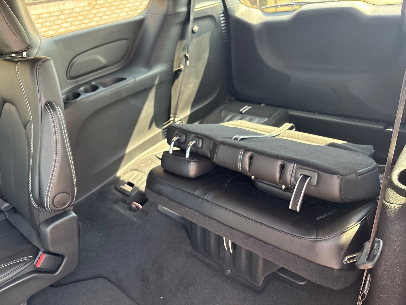 New 2026 Chrysler Pacifica Select image 5