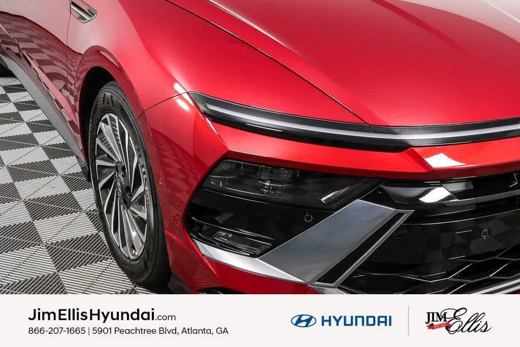 New 2025 Hyundai Sonata Limited FWD image 38