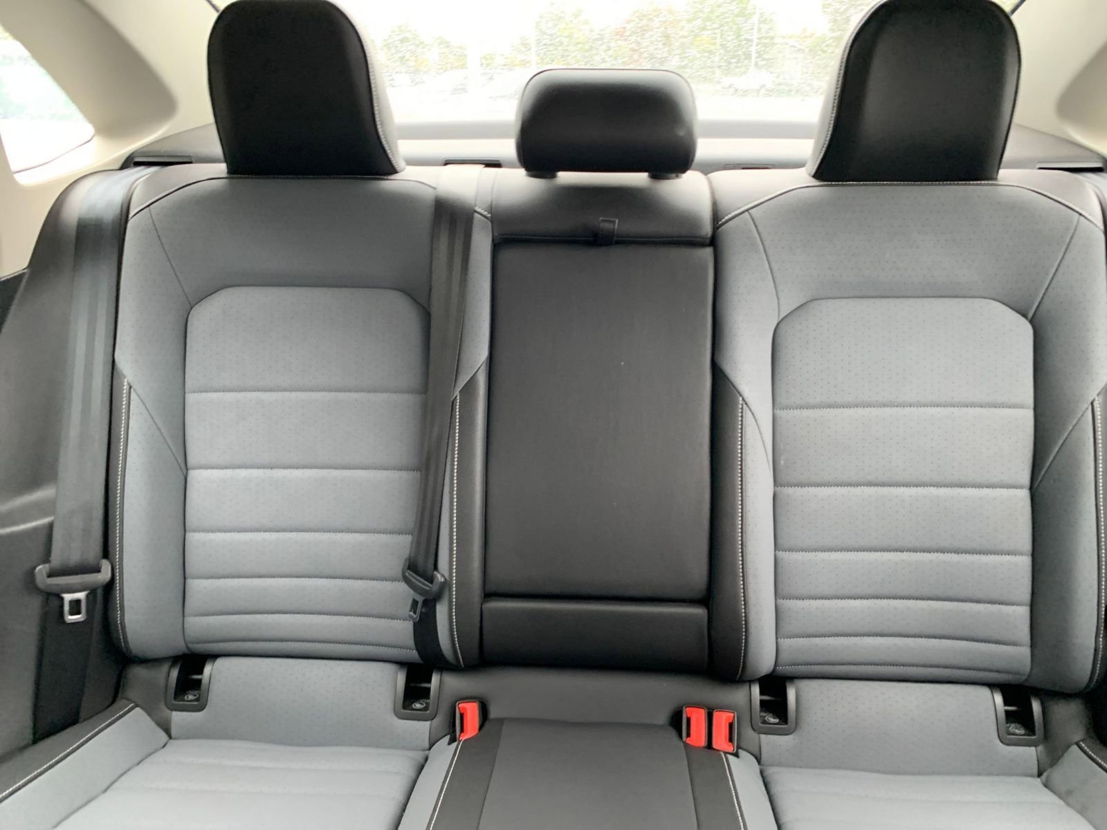 Used 2025 Volkswagen Jetta SE image 37