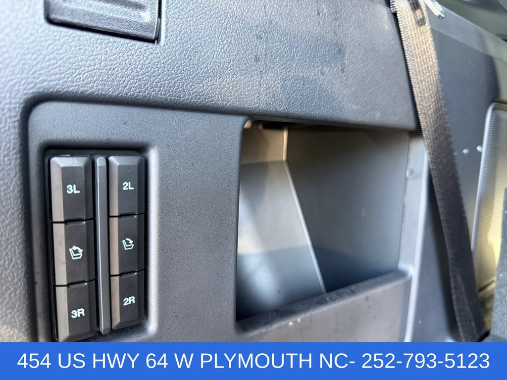Used 2023 Ford Expedition Limited AWD/4WD image 27