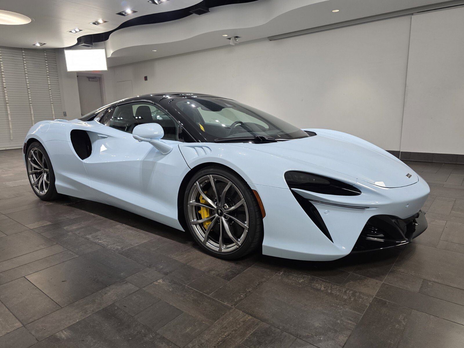 New 2026 McLaren Artura Spider RWD image 23