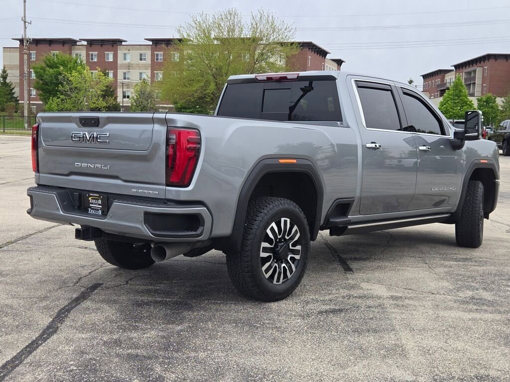 Used 2025 GMC Sierra 2500 Denali Ultimate w/ Max Trailering Package AWD/4WD image 13