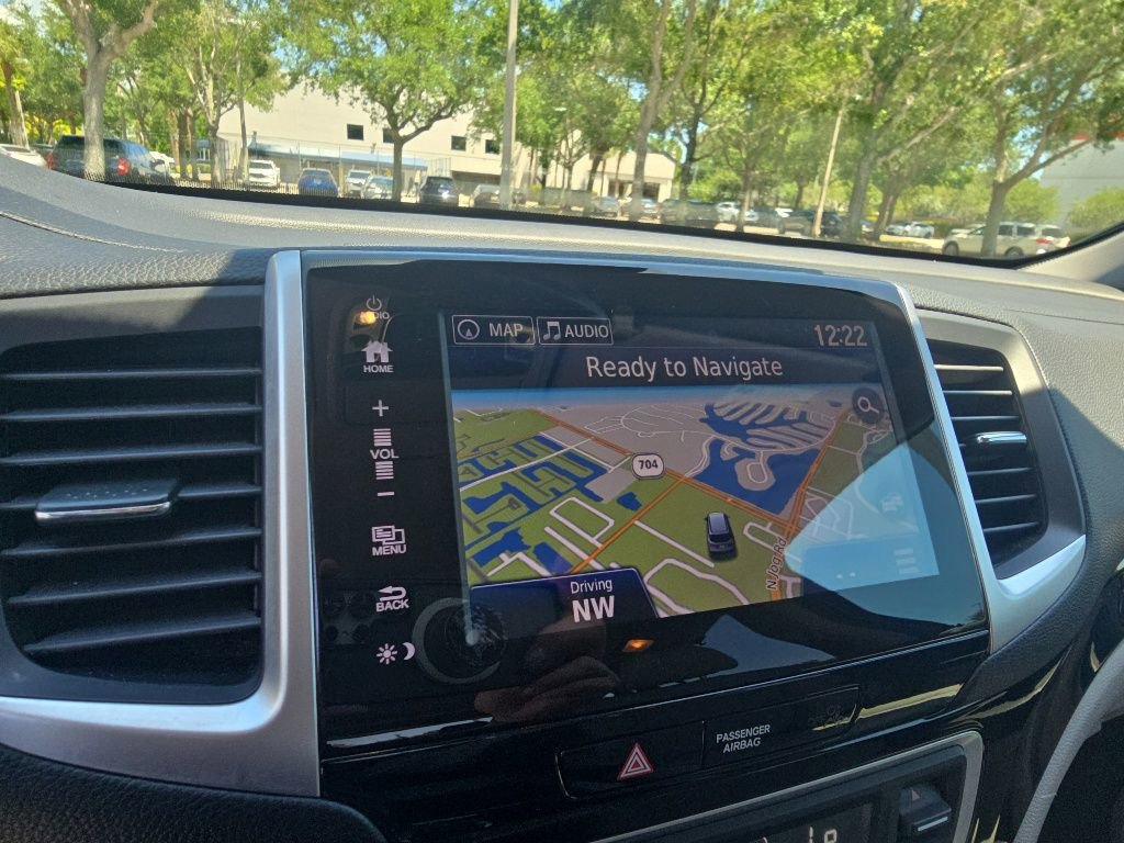 Used 2018 Honda Pilot Elite image 17