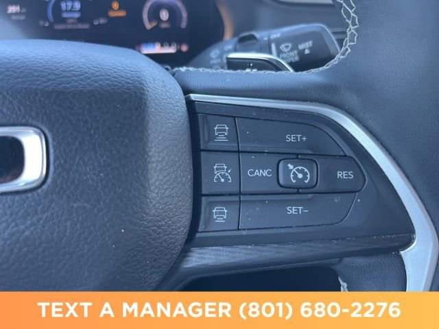 Used 2023 Jeep Grand Cherokee Altitude AWD/4WD image 25