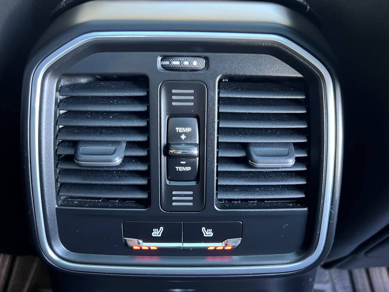 Used 2017 Porsche Macan S AWD/4WD image 16
