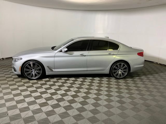 Used 2017 BMW 540i xDrive AWD/4WD image 11