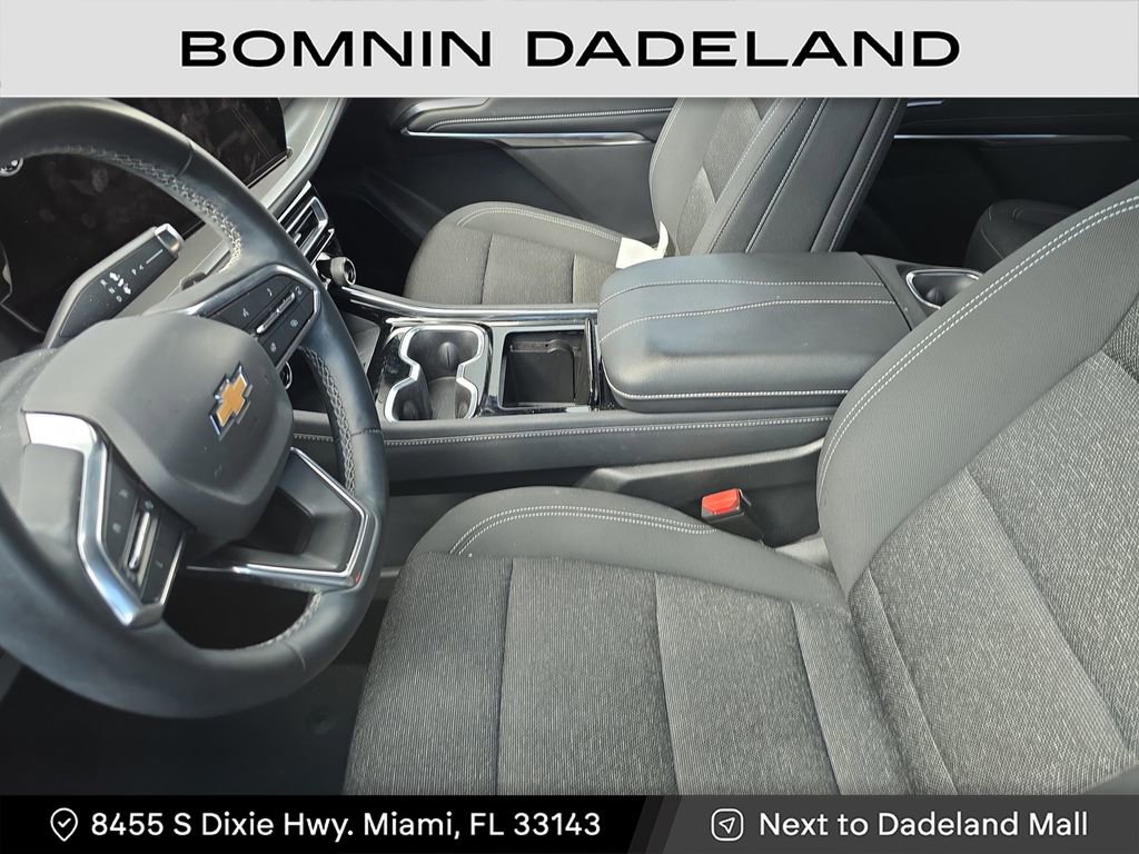 Used 2024 Chevrolet Traverse LT image 17