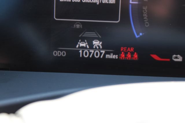 Certified 2025 Lexus RZ 300e w/ Accessory Package (Z1) FWD image 15