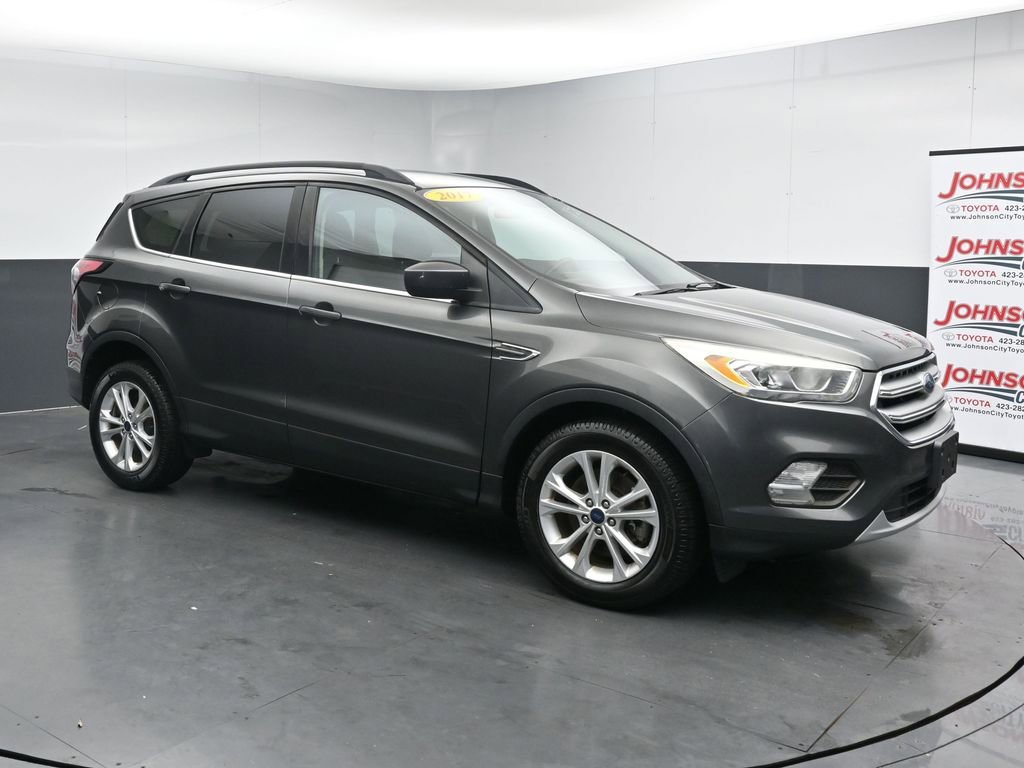 Used 2017 Ford Escape SE w/ SE Leather Comfort Package image 2