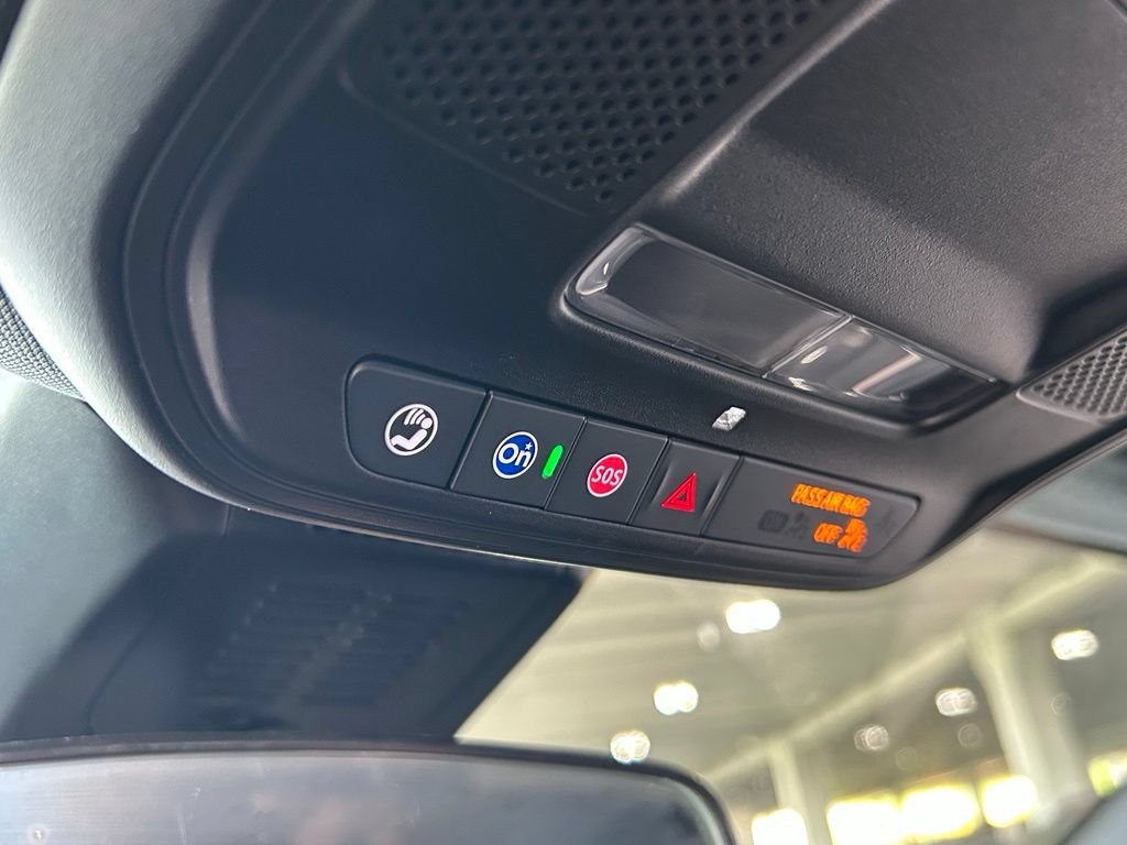 Used 2026 Chevrolet Equinox LT FWD image 31