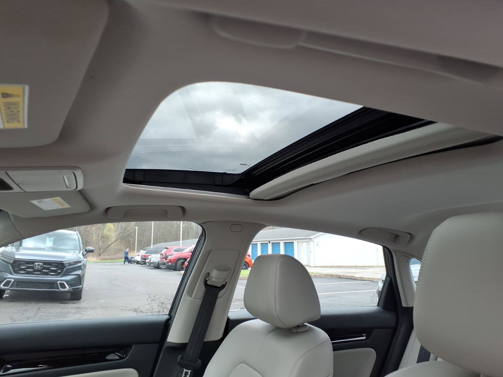 Certified 2024 Honda Civic Touring image 9