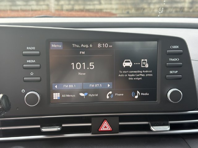 New 2026 Hyundai Elantra Hybrid FWD image 30