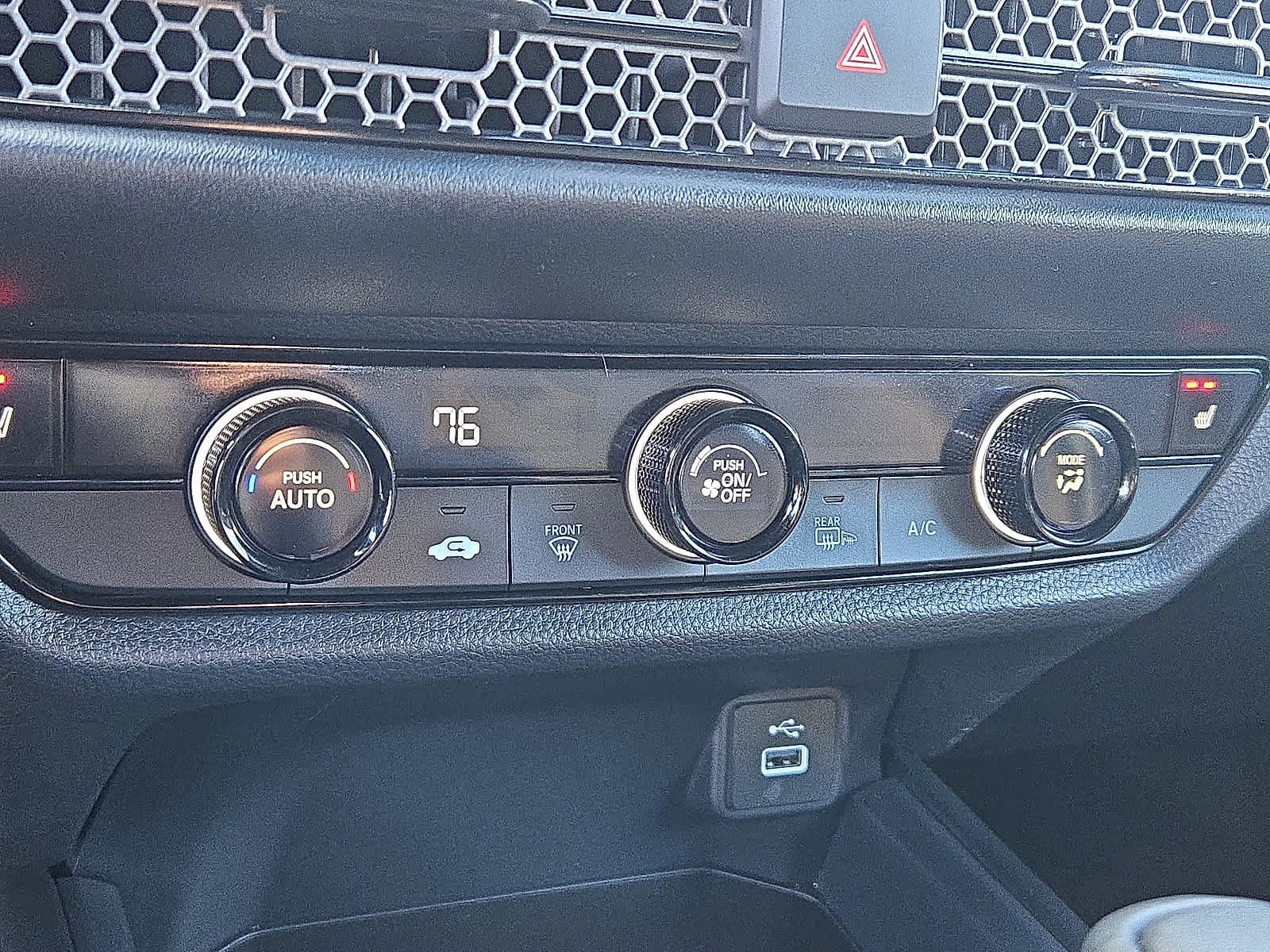 Certified 2025 Honda HR-V Sport image 17