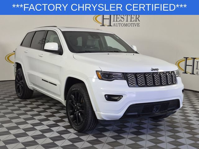 Certified 2022 Jeep Grand Cherokee Laredo X AWD/4WD image 2