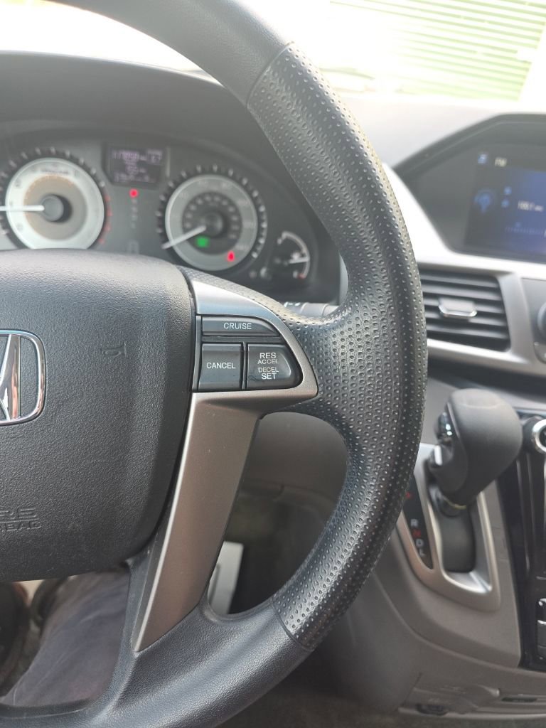 Used 2016 Honda Odyssey SE image 20