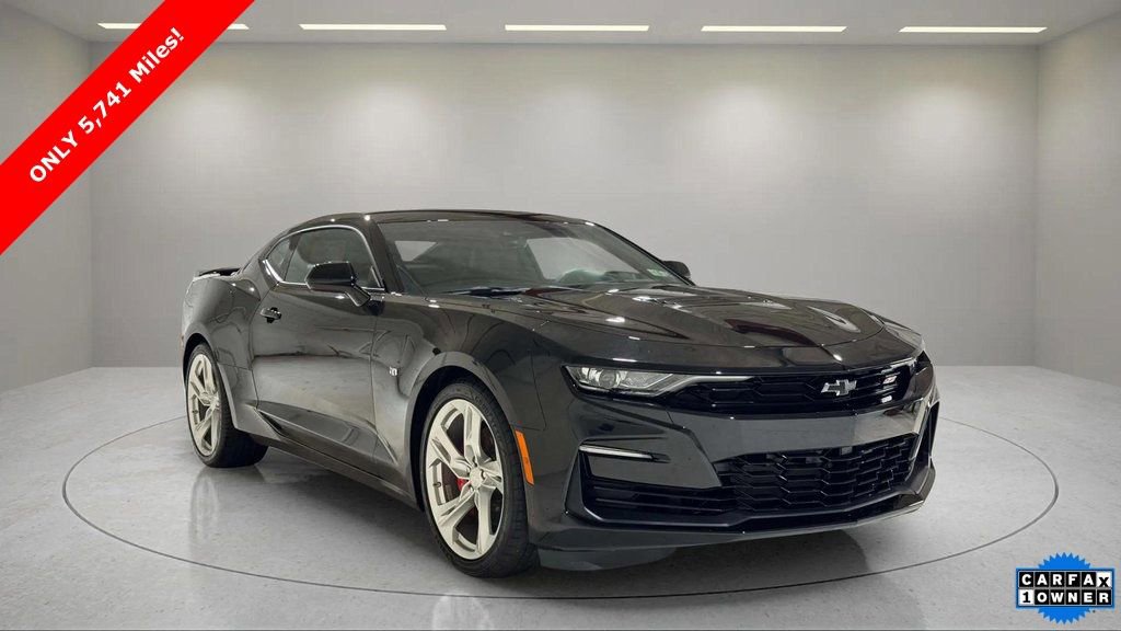 Used 2020 Chevrolet Camaro SS image 1