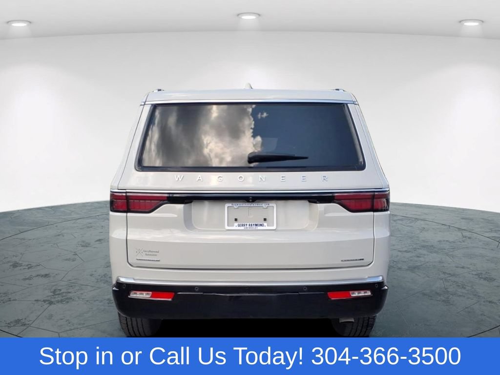 Used 2022 Jeep Wagoneer Series I AWD/4WD image 6