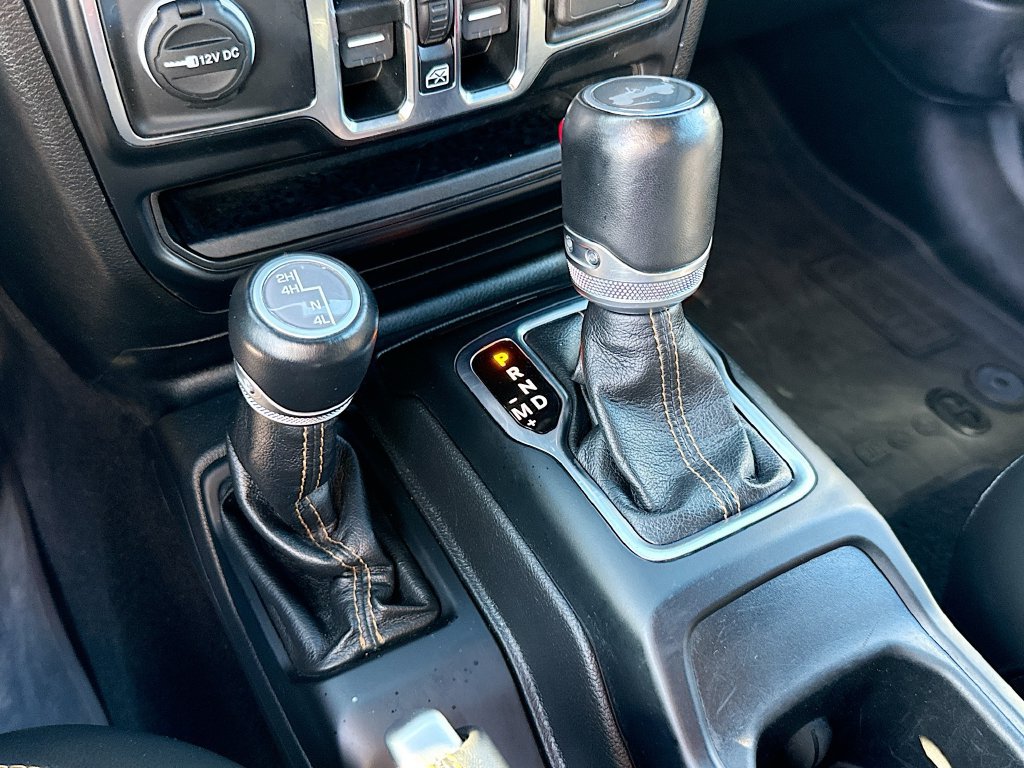 Used 2022 Jeep Wrangler Unlimited Sahara AWD/4WD image 18