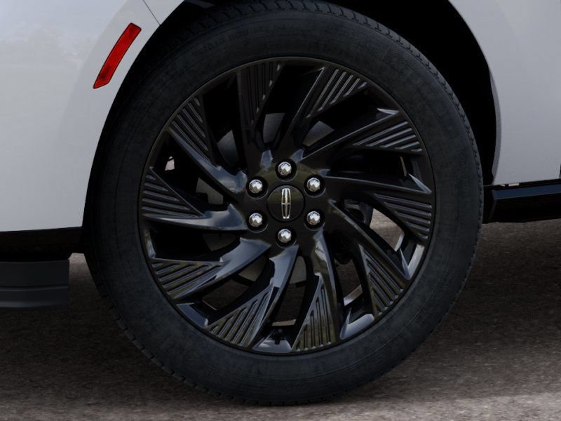 New 2027 Lincoln Navigator Reserve w/ Jet Appearance Package AWD/4WD image 19